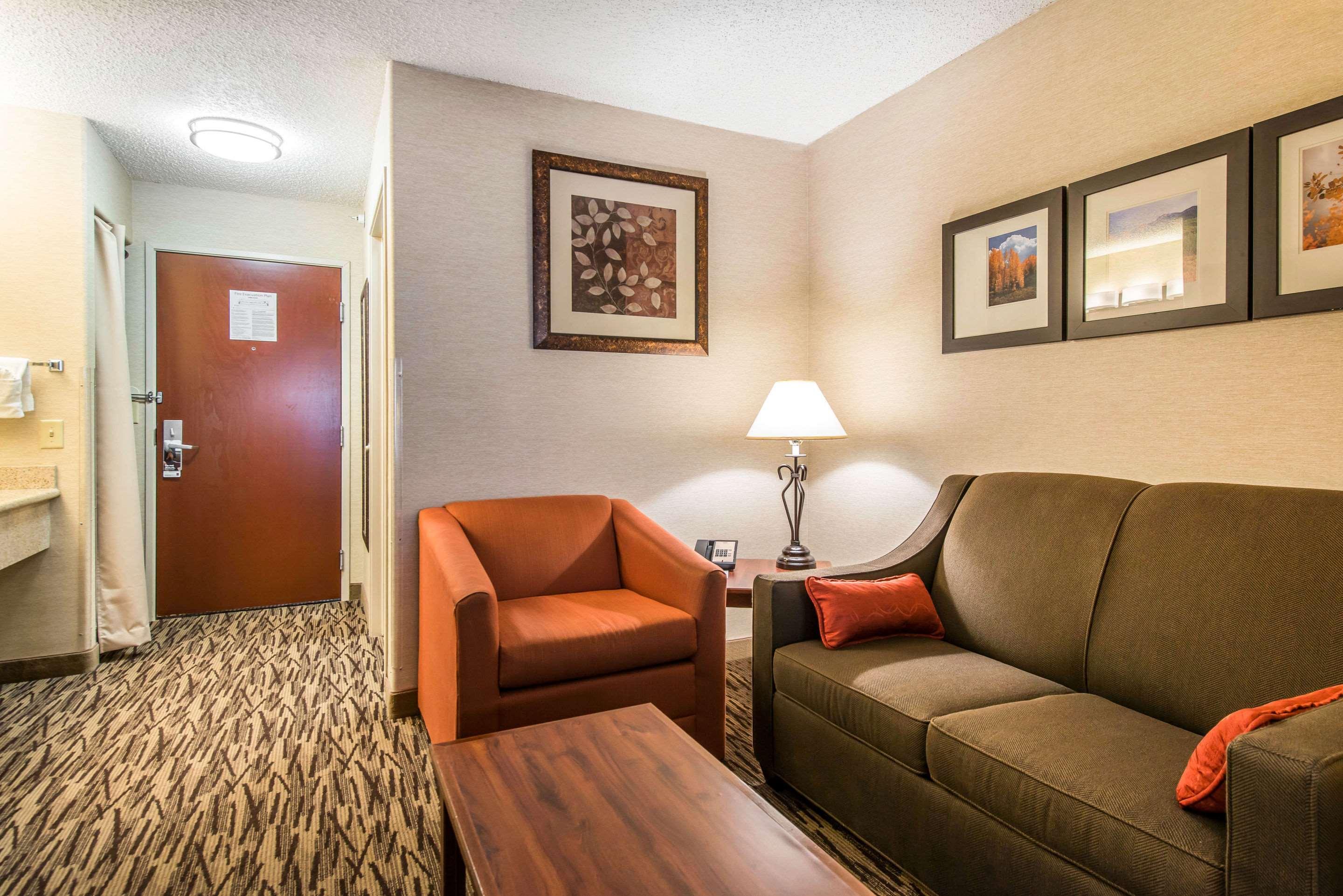 Comfort Suites Golden West On Evergreen Parkway Bagian luar foto