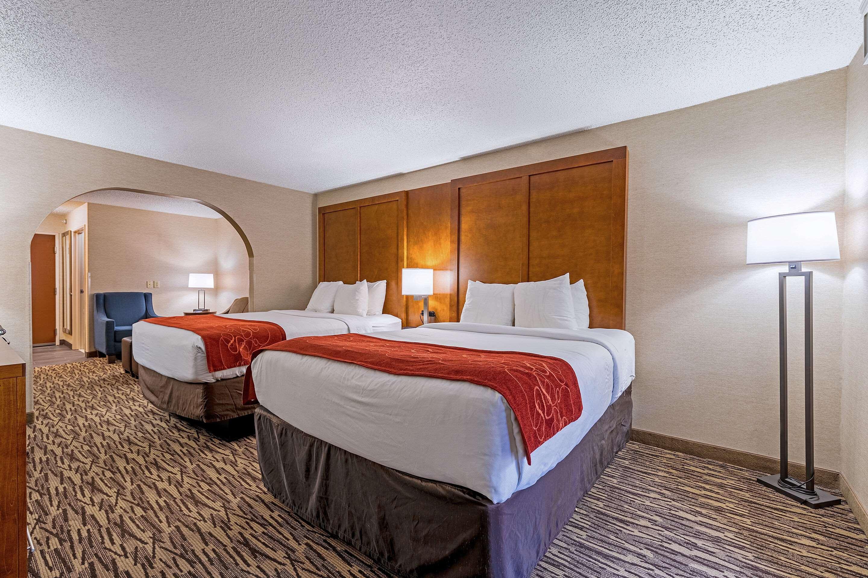 Comfort Suites Golden West On Evergreen Parkway Bagian luar foto