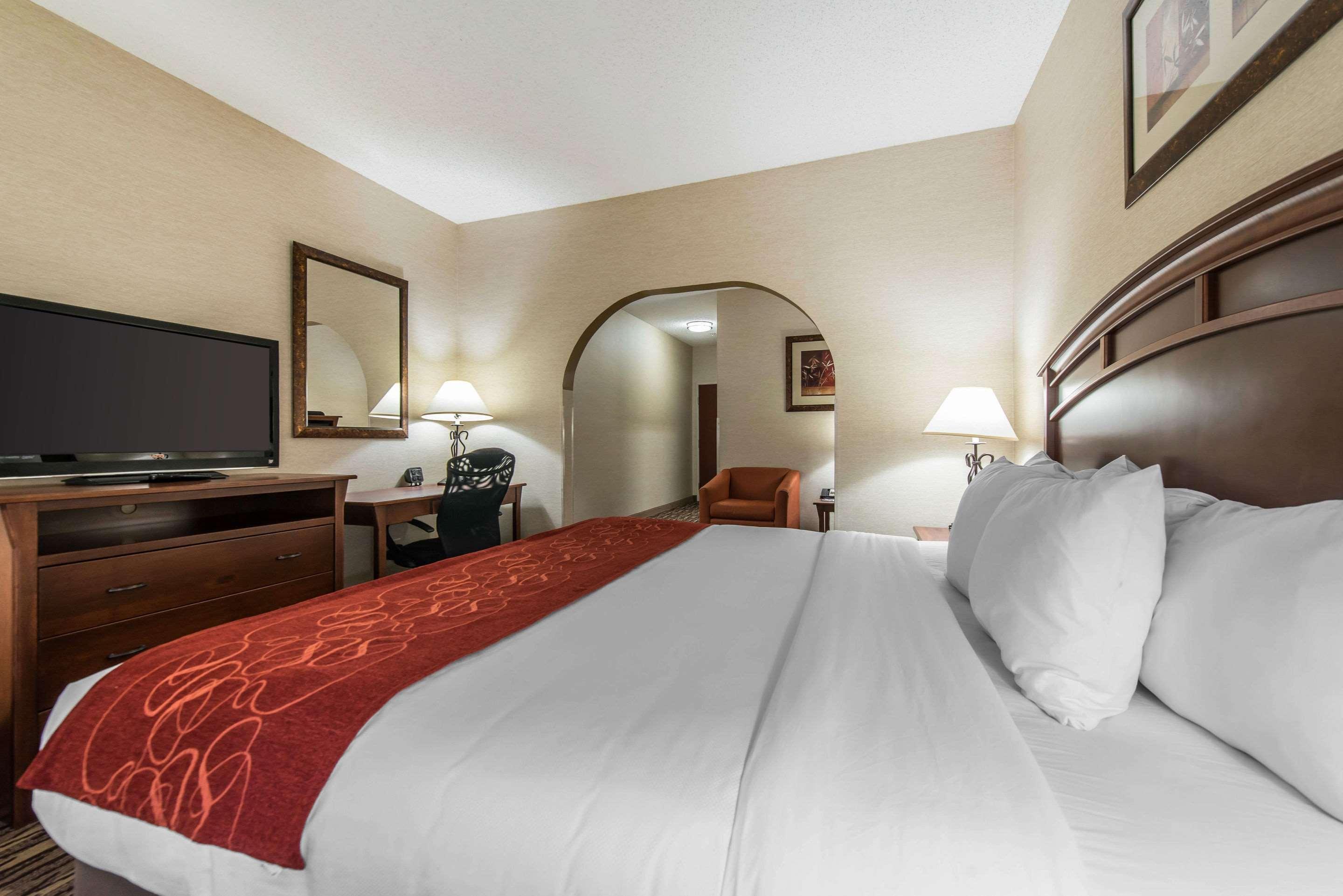 Comfort Suites Golden West On Evergreen Parkway Bagian luar foto