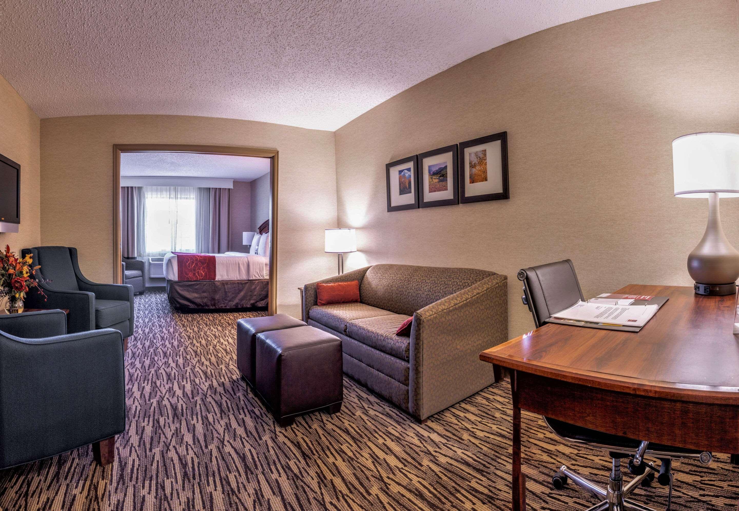 Comfort Suites Golden West On Evergreen Parkway Bagian luar foto