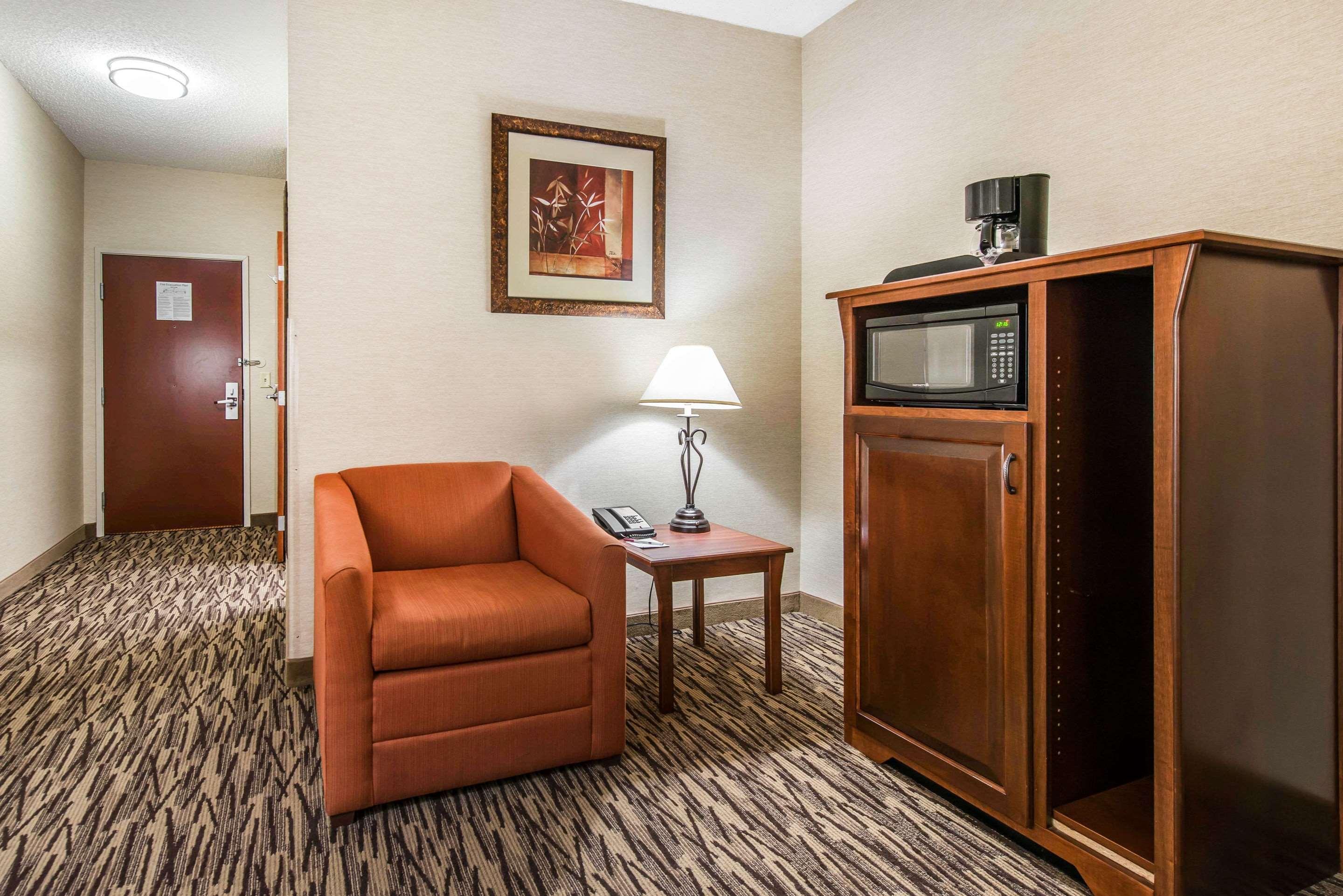 Comfort Suites Golden West On Evergreen Parkway Bagian luar foto
