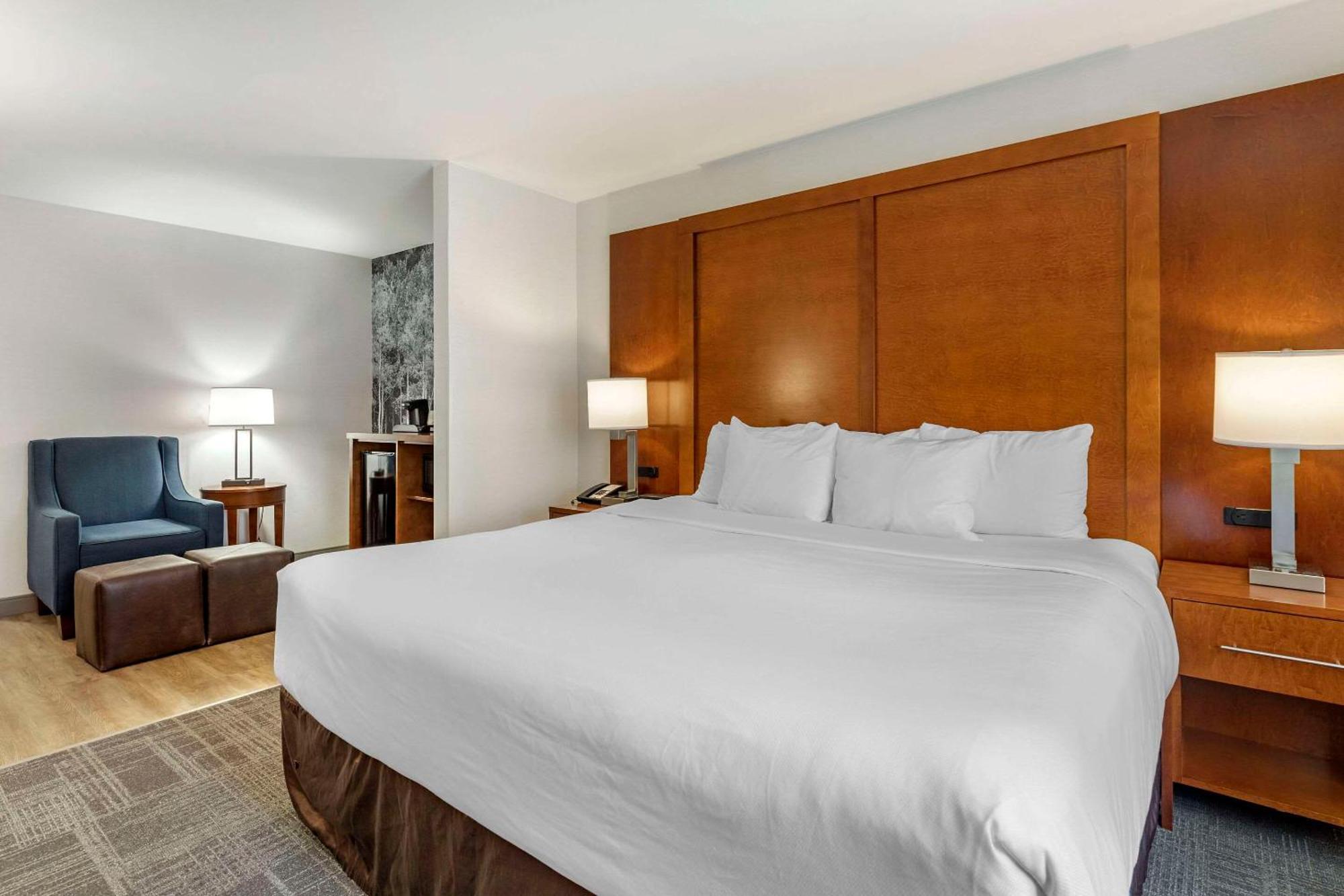 Comfort Suites Golden West On Evergreen Parkway Bagian luar foto