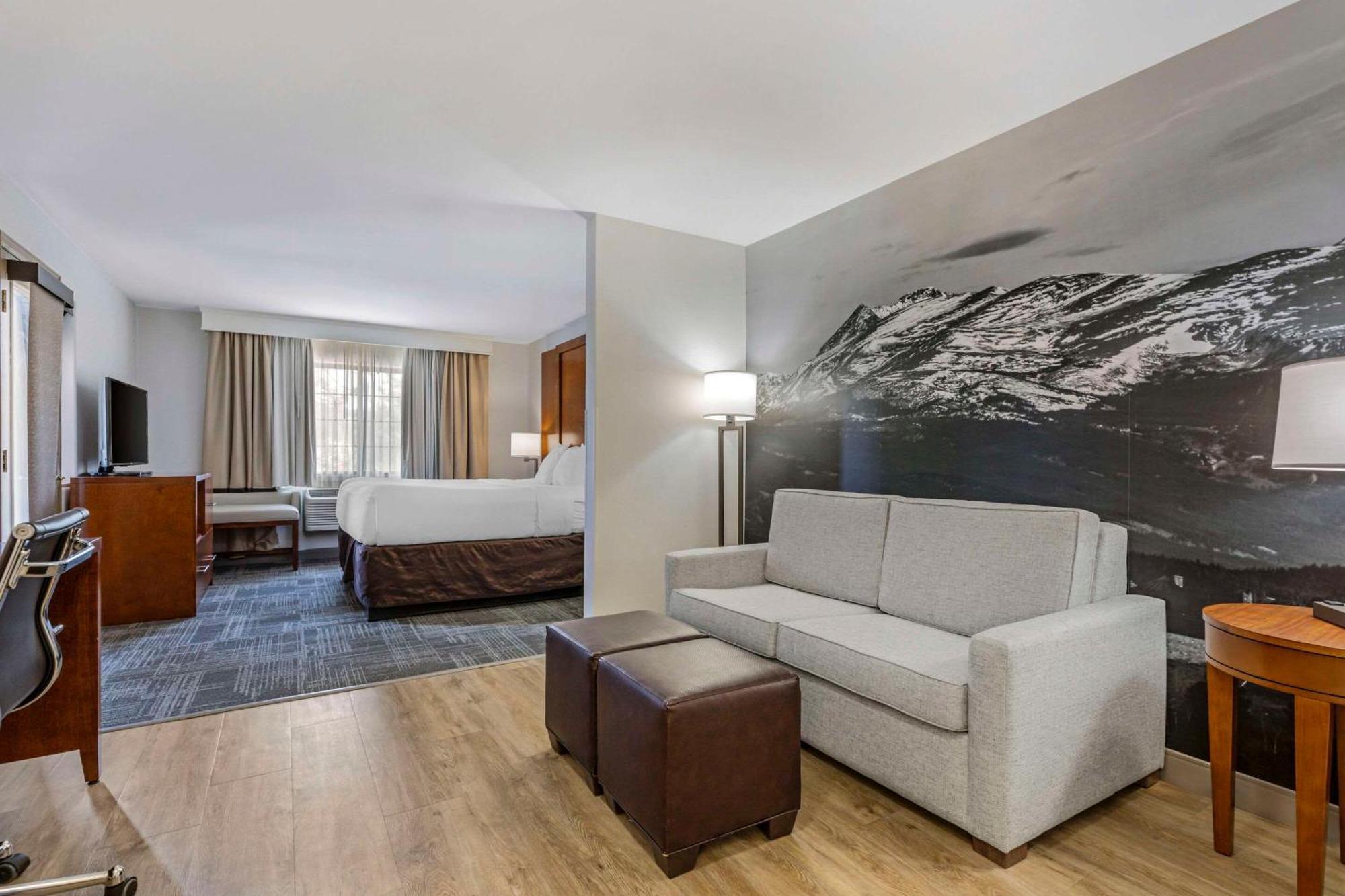Comfort Suites Golden West On Evergreen Parkway Bagian luar foto