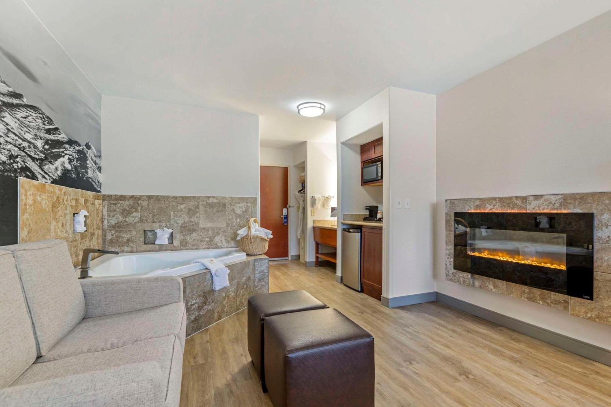 Comfort Suites Golden West On Evergreen Parkway Bagian luar foto